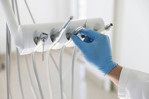 Professional Tooth Extraction technician working in Live Oak County County, TX